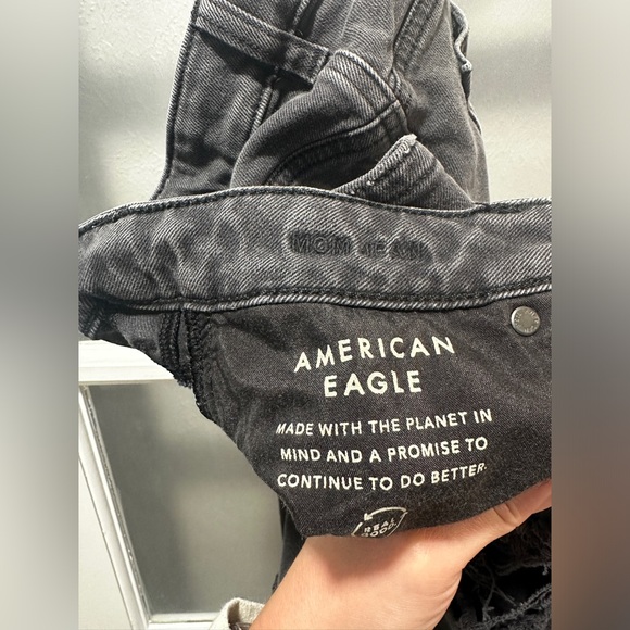 AE Strigid Ripped Mom Jean - Picture 8 of 16